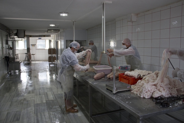 basliksiz-1F2646F57-CEBB-59AA-6876-5F7F6722E1FA.jpg